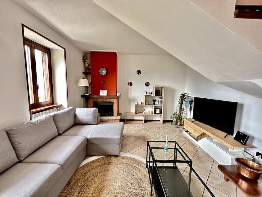 3Br Villetta Con Panoramica Sul Lago Нессо Экстерьер фото
