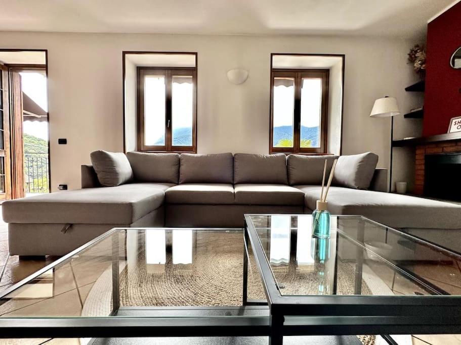 3Br Villetta Con Panoramica Sul Lago Нессо Экстерьер фото